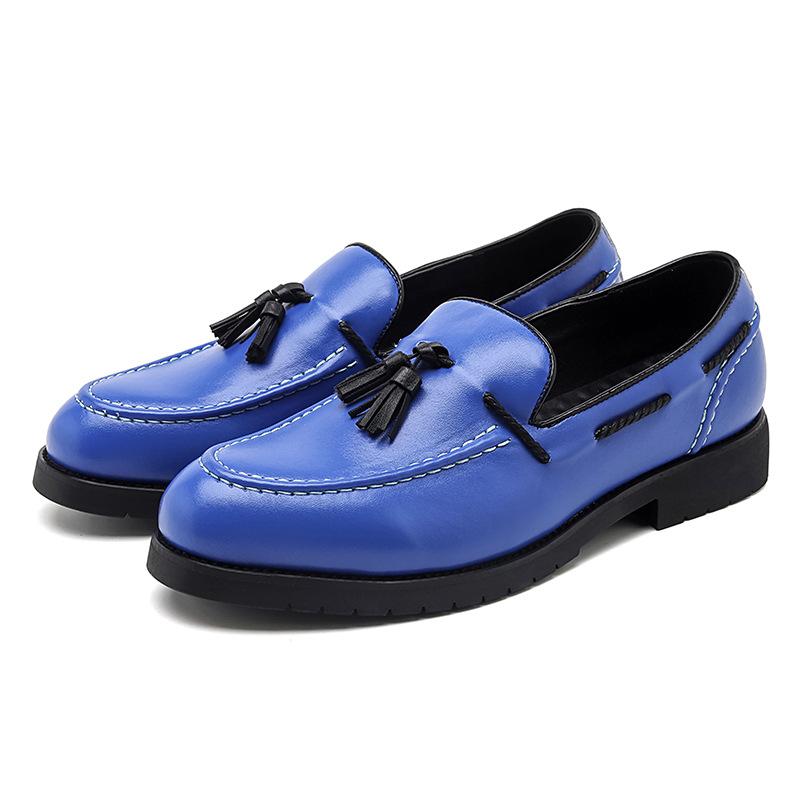 Fashion Men's Loafers, Fashionable Large-sized New Leather Shoes, Trendy Hairstylists Wearing Lazy Casual Shoes On One Foot A19