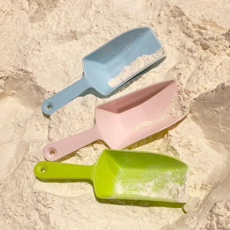 Multi-Purpose Plastic Kitchen Ice Scoops Bar Scoop for Canisters Flour Powders Dry Foods Candy Pop Corn Coffee Beans