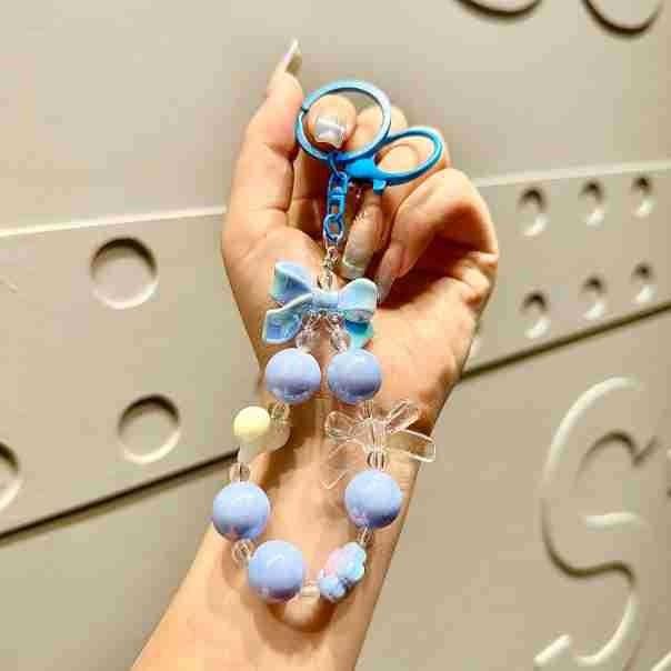 Rabbit Resin Trendy Candy Colored Bow Knot Heart Bead Keychain For Fashionable Gifts