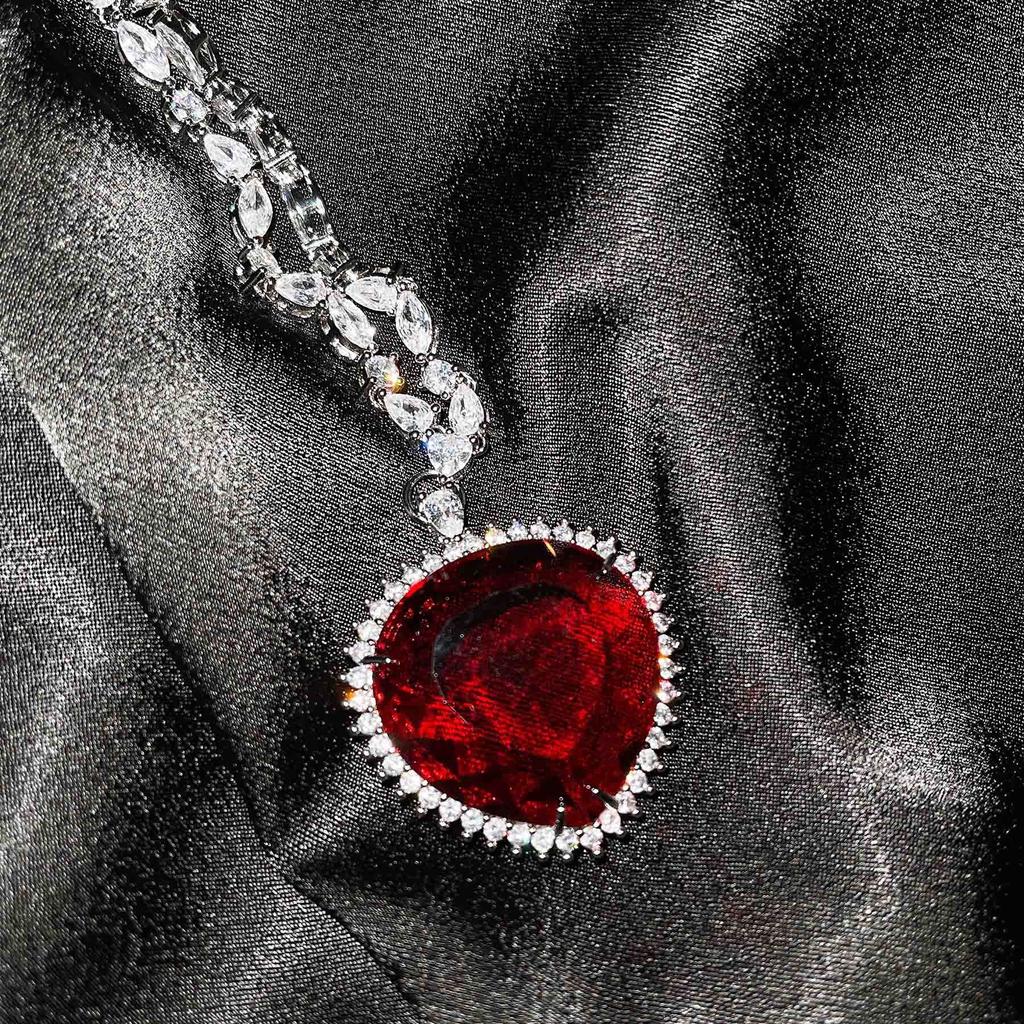 Blue Red TITANIC Heart of the Ocean Necklaces for Women Romantic Crystal Chain Pendant Necklaces Valentine's Day Zircon Gift