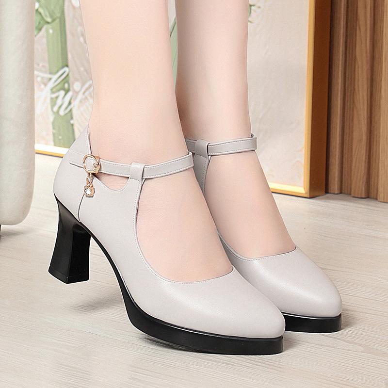 Miękkie skórzane buty robocze model jednosłowowa klamra wodoodporny stół gruby obcas zintegrowany z butami do tańca z czongsam wysokie obcasy damski rozmiar 34