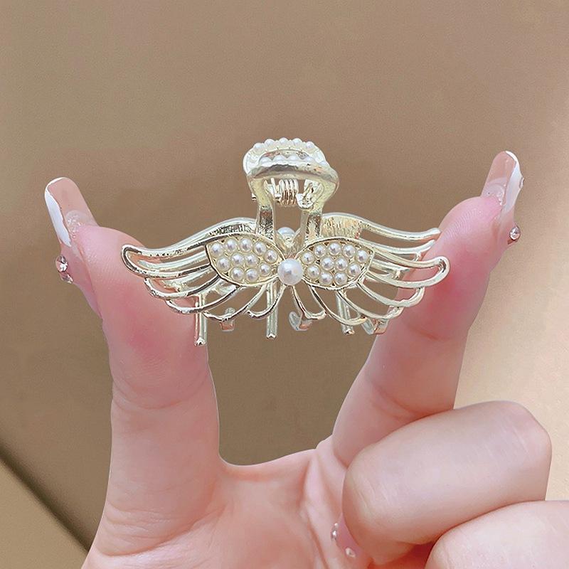 Fashion Bow Pearl Rhinestone Flower Grab Clip Temperament Half Tie Hairpin Disc Hair Shark Clip