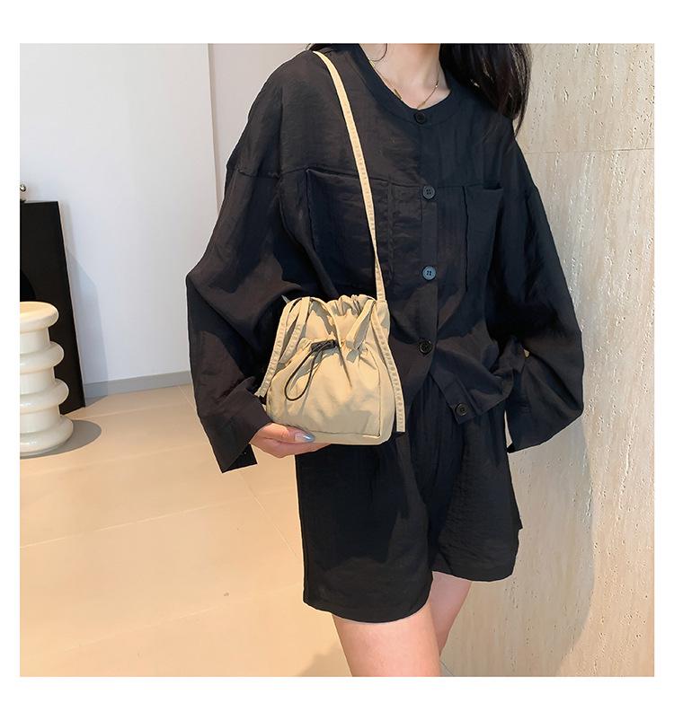 Women's Lightweight Crossbody Phone Bag - Japanese Korean Style with Bow and Drawstring, Casual and Versatile Coin Purse
