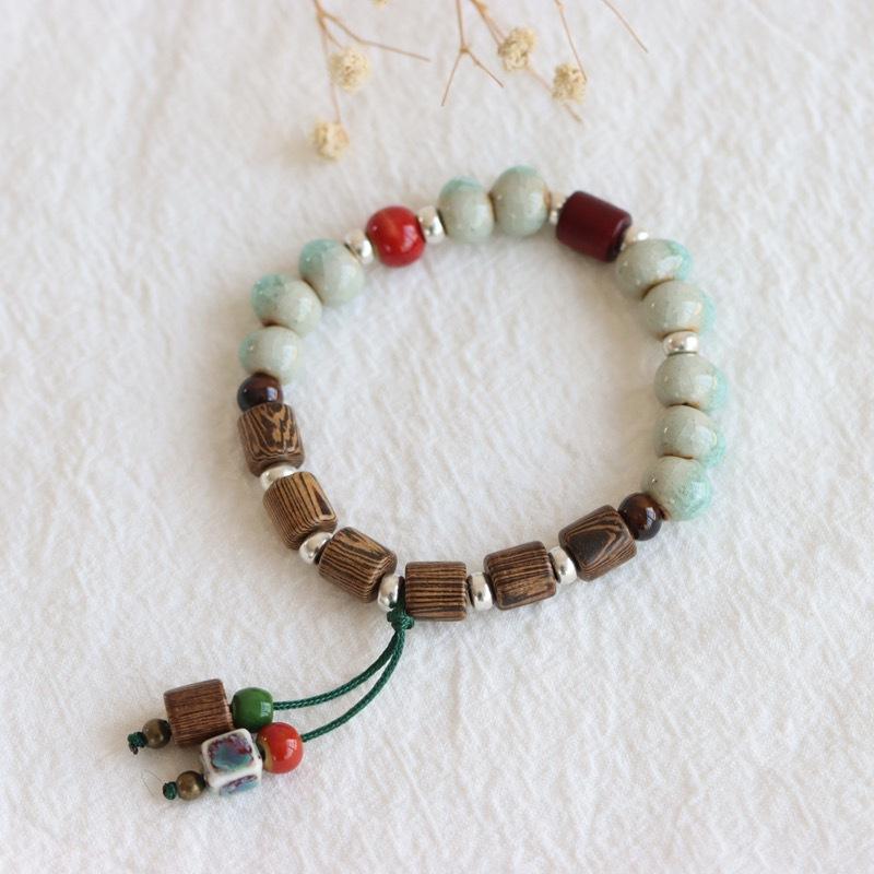 

Chinese Style Ceramic & Wood Bead Bracelet - Vintage Elastic Bangle, Retro Unisex Accessories for Daily Wear, Cultural Souvenir