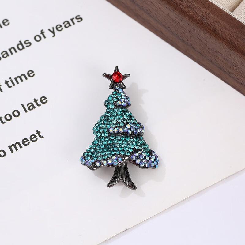 

Christmas Tree Brooch Pin