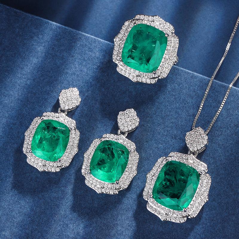 Jewelry Copper Bottom Gold-Plated Imitation Grandmother Green Light Luxury Set Pendant 1 Ring 4 * 16 Earrings 12 * 14