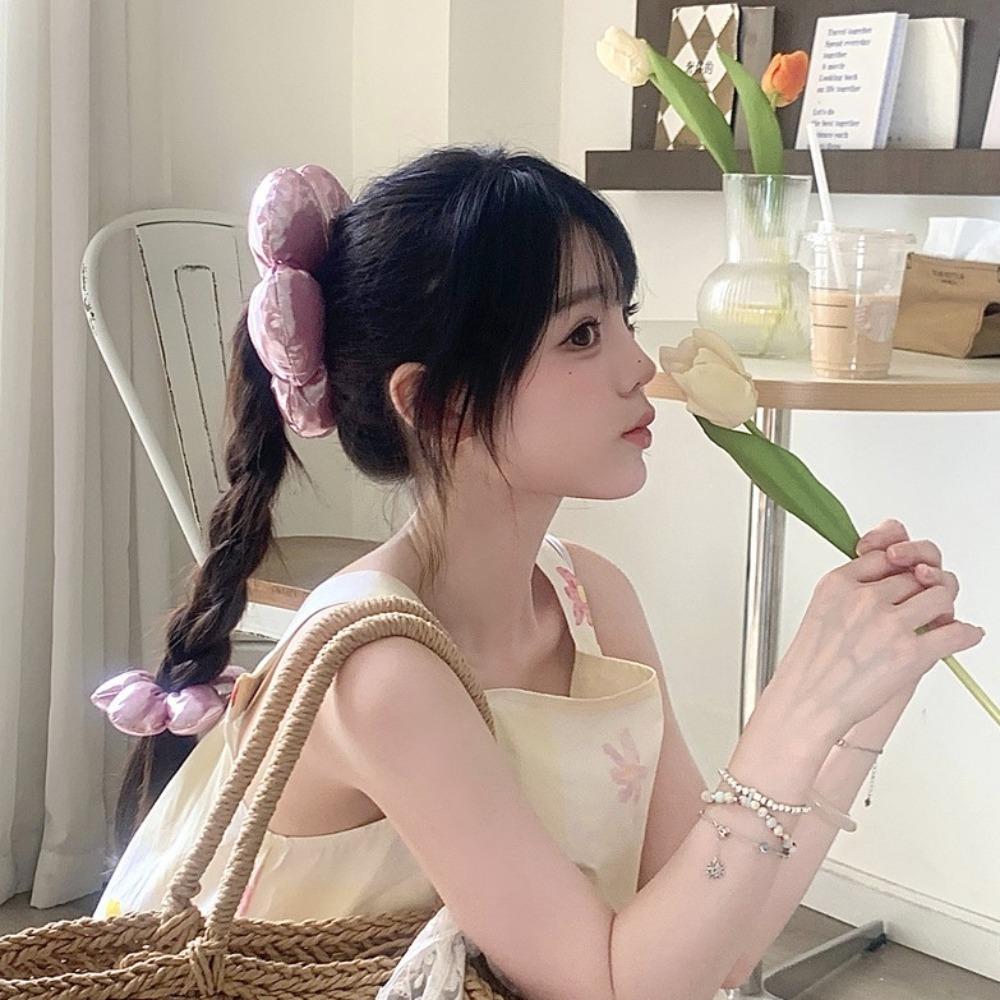 

Exaggerated Large Satin Hair Scrunchies Flower Shape Exaggerated Hair Ring Lady 10cm серебряный