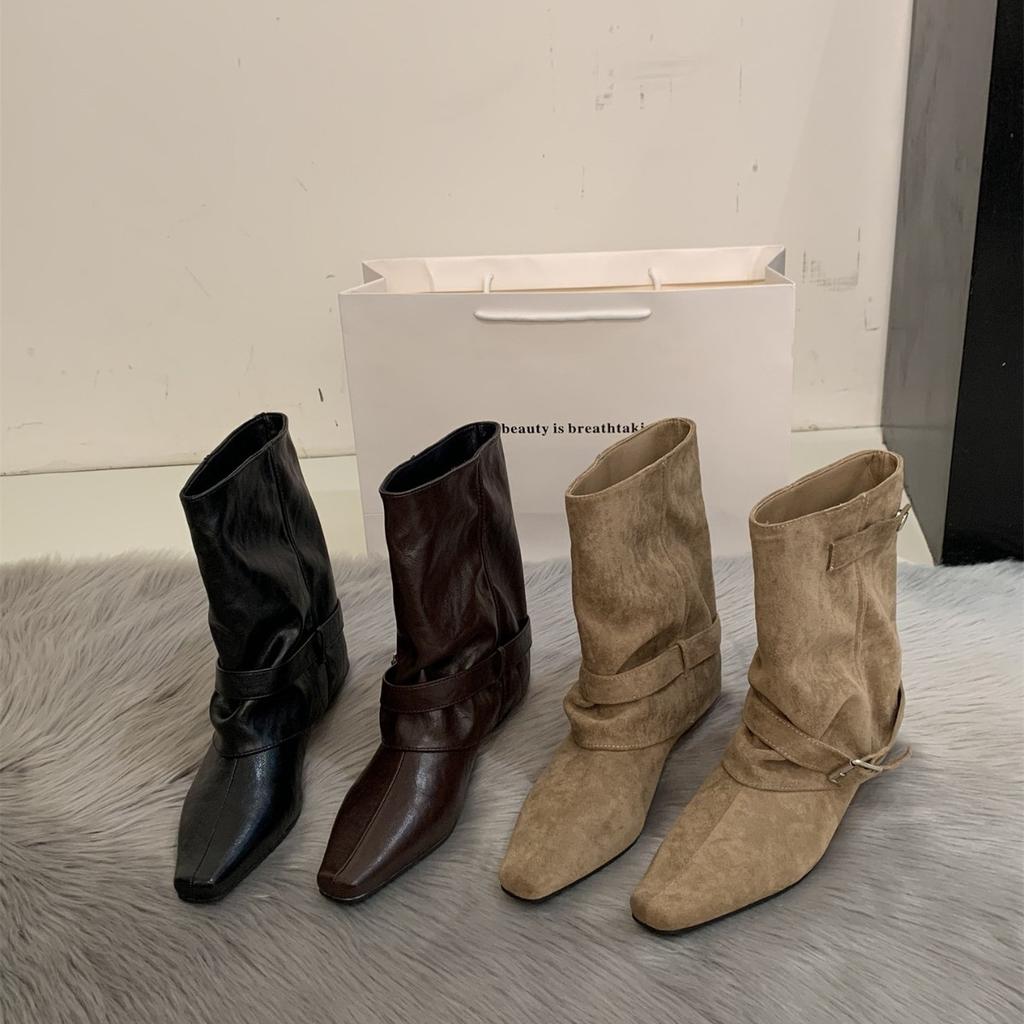 Wasteland retro belt buckle soft leather trouser boots women's new pointed temperament short boots medium tube knight boots tide