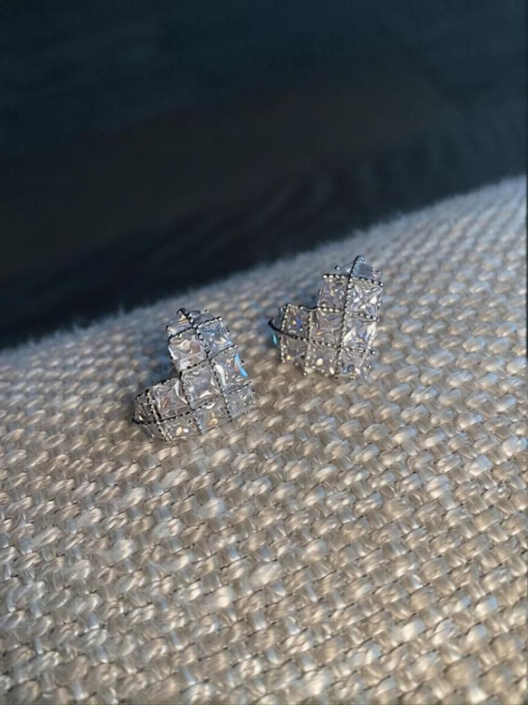 18 Karat Vergoldete Herz Zirkon Koreanischer Stil Ohrstecker - Einfaches und Luxuriöses Vielseitiges Design