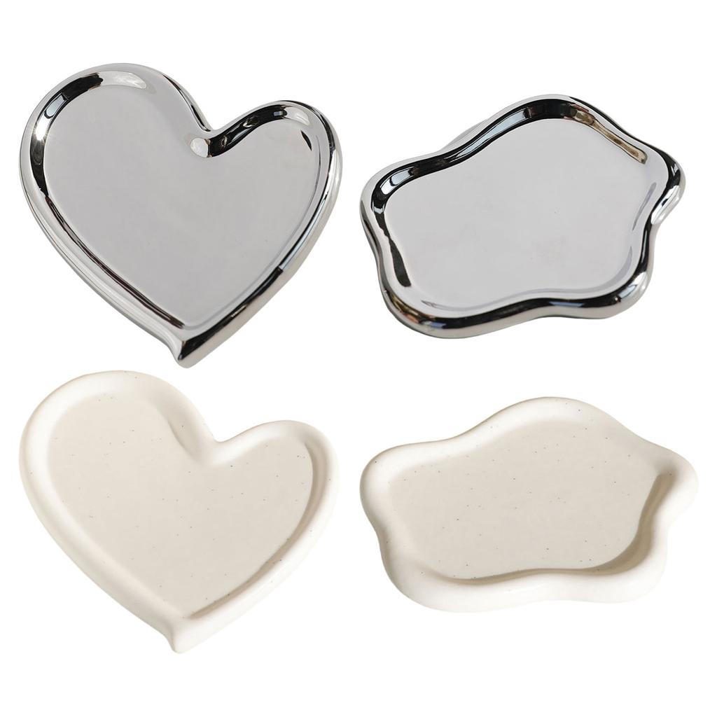 Fashionable Sturdy Ceramic Heart Shaped Jewelry Storage Tray Versatile Desk Organizers for Cosmetics and Accessories