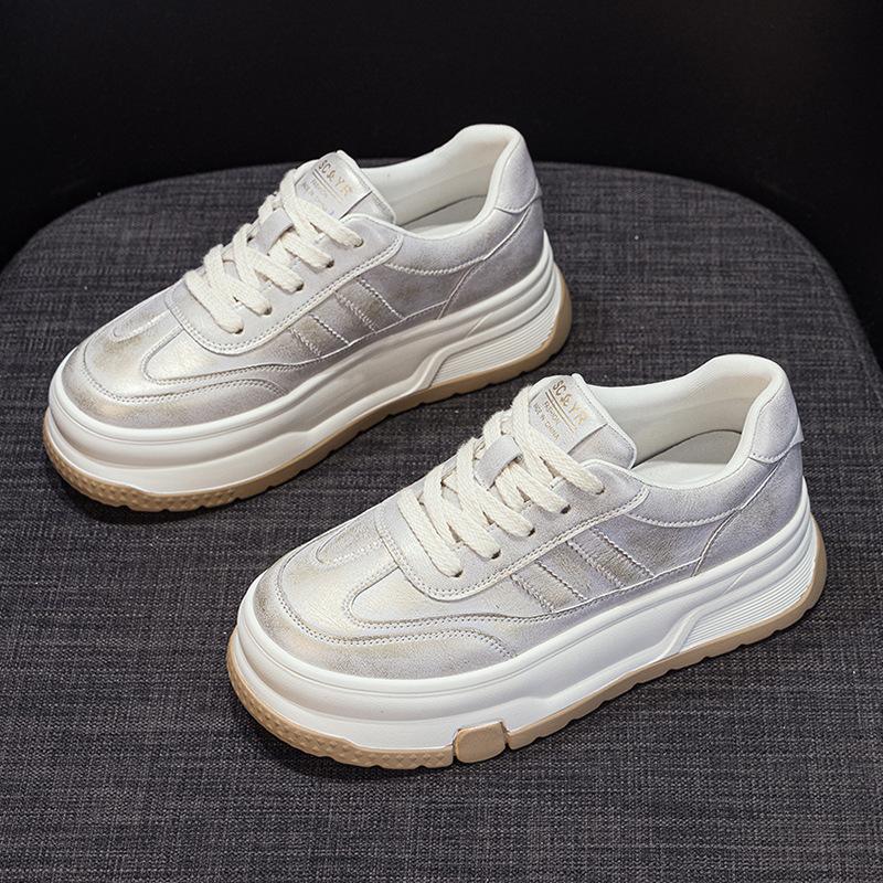 Platform white shoes women's 2025 spring new casual sports shoes retro versatile small height increase popular board shoes