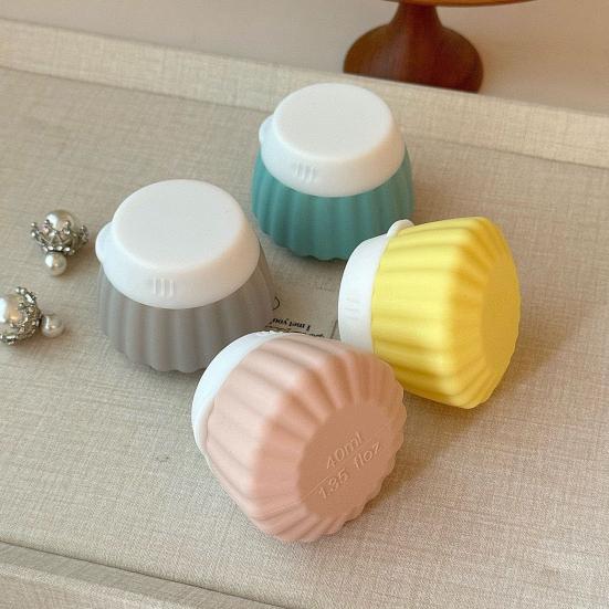 4Pcs 40ML Silicone Travel Bottle with Clear PVC Bag Leak Proof Reusable Facial Cream Lotion Sunscreen Storage Jar Portable Refillable Empty Toiletries