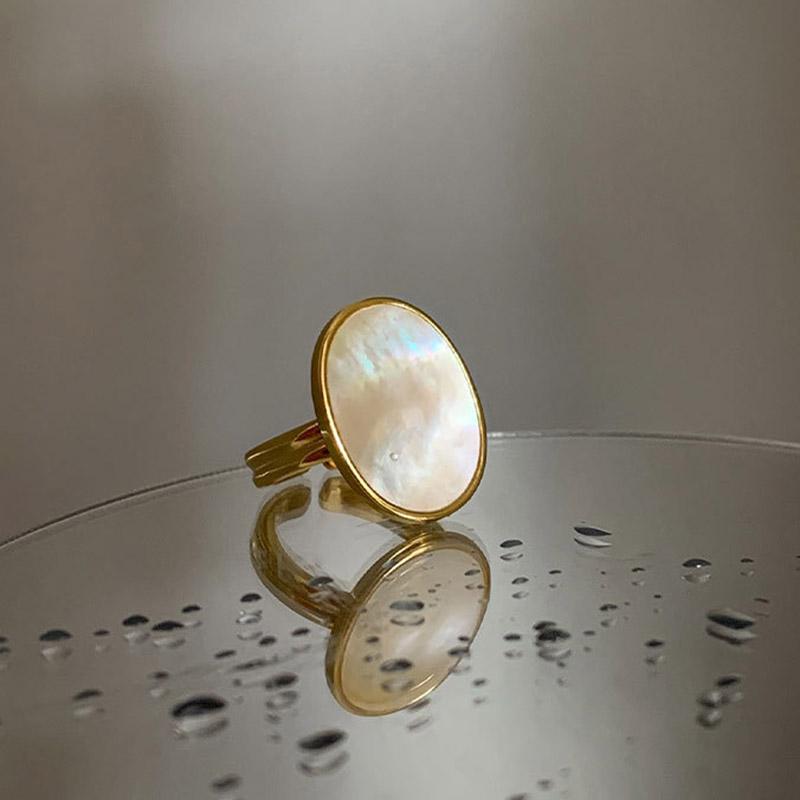 Golden Shell Ring Women's Luxury Bride Jewelry Fashion Simple Oval Geometric Party Accessories Gift