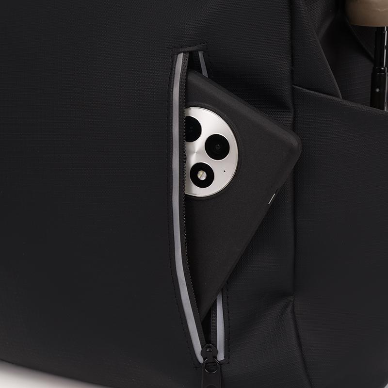 Neue grenzüberschreitende multifunktionale Rucksäcke für Pendler und Outdoor. Sie haben ein großes Fassungsvermögen und sind lässige Rucksäcke. Entworfen