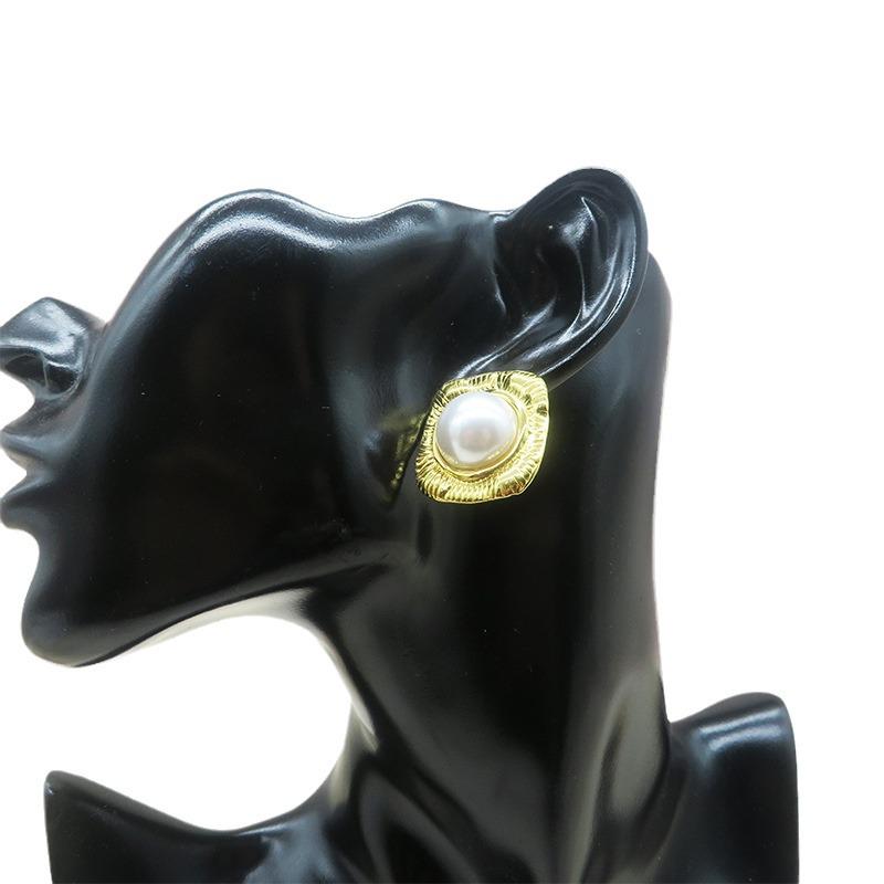 18K Barock-Perlen-Ohrstecker: Retro Edelstahl, Vielseitiges High-End-Design für Frauen