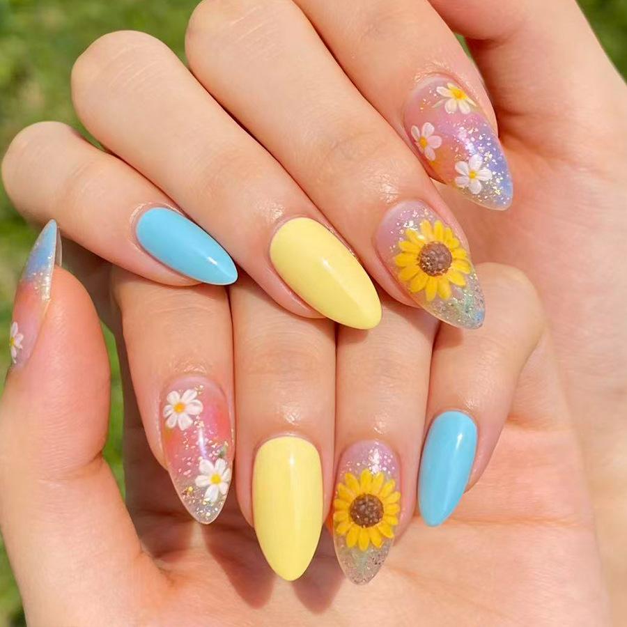24 SZT. Francuskie Nude Krótkie Paznokcie na Klej Narzędzie do Manicure Noszone Pełne Pokrycie Końcówki Paznokci Akrylowe Końcówki Paznokci Noszone Sztuczne Paznokcie