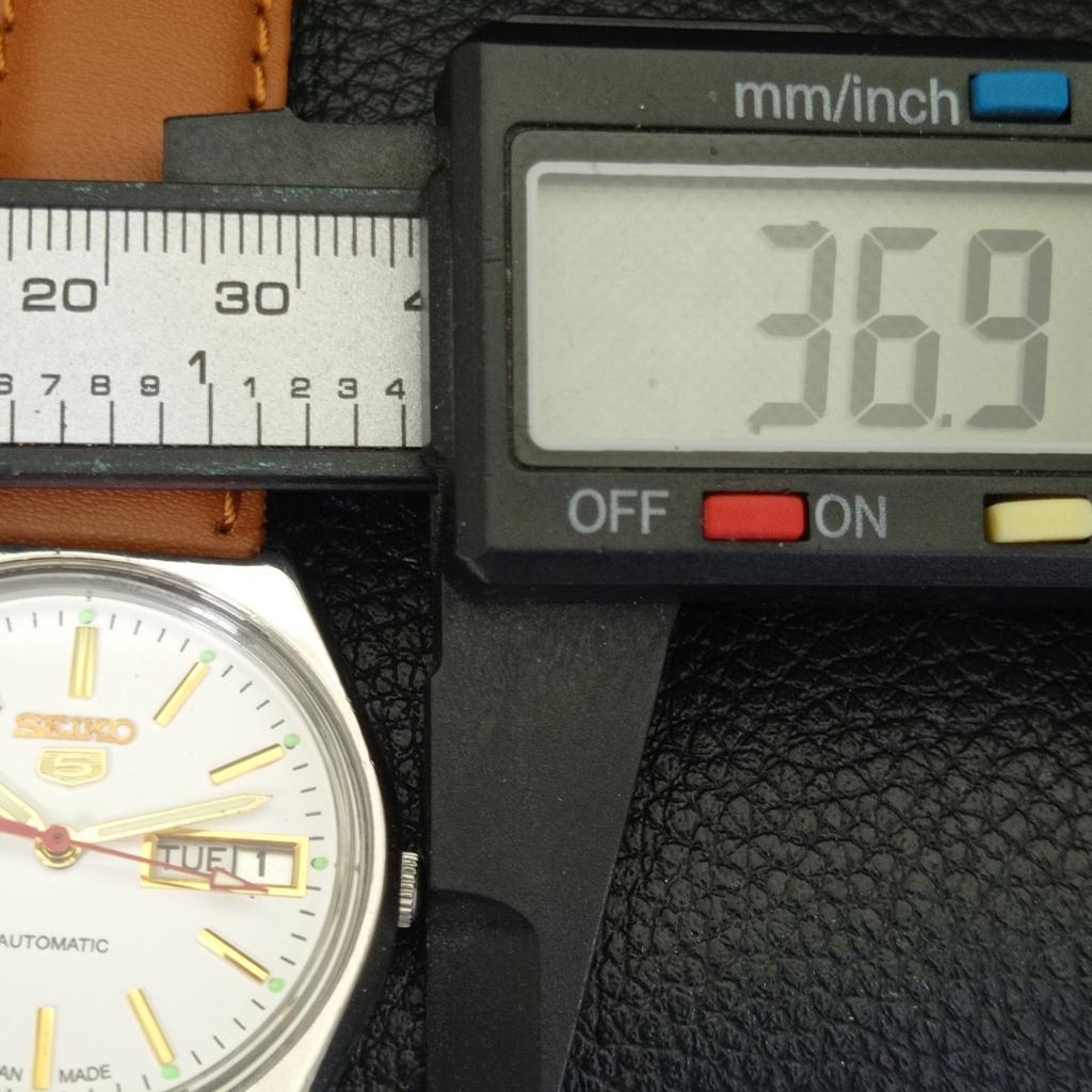 Seiko 5 AUTOMATIC VINTAGE 6309A JAPAN MENS WHITE COLOR DIAL WATCH A702624-1