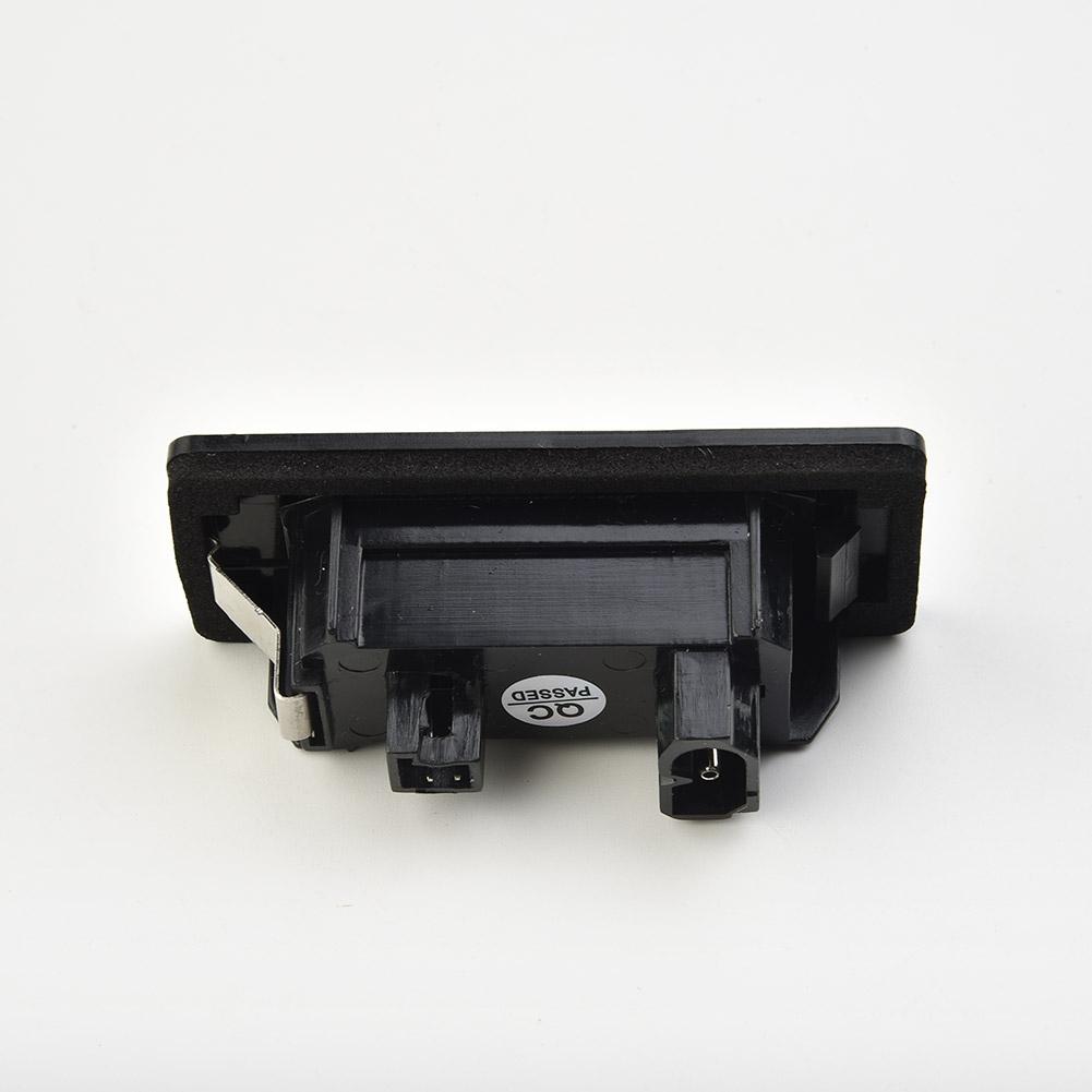 High Performance License Plate Light Bulb for 4 Series F32 F33 F36 F83