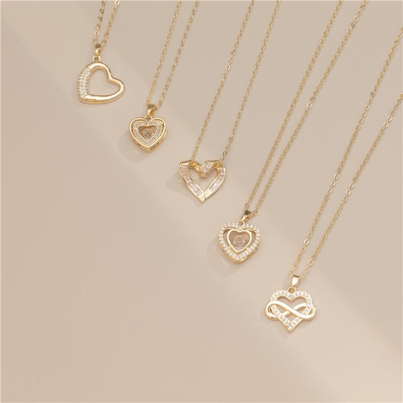 18k Gold Zircon Heart-Shaped Copper Necklace with Diamond Accents Clavicle Chain