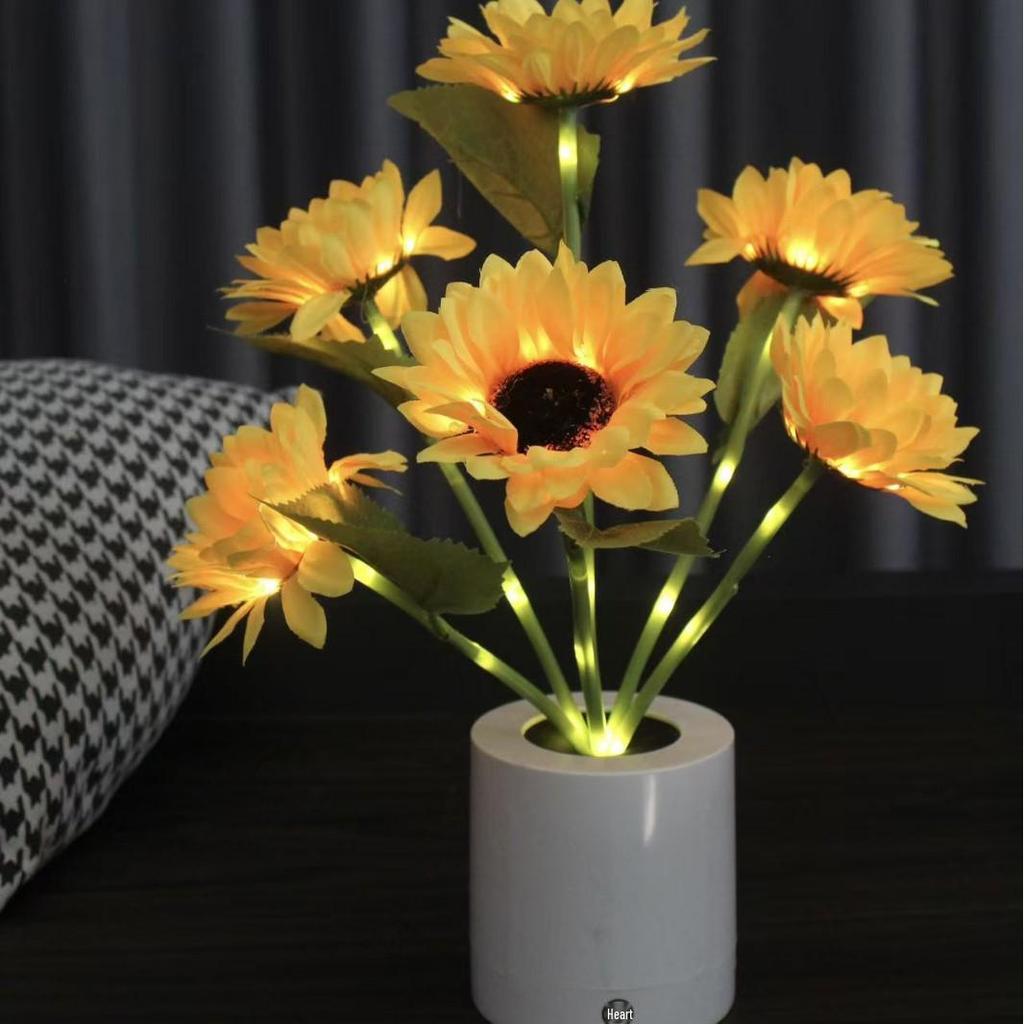 Creative Red Rose Table Lamp - Romantic Night Light for Festivals, Birthdays, Qixi, and Valentine's Day