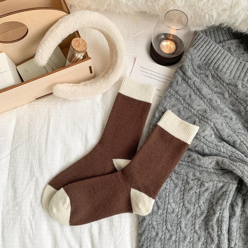 Chaussettes en laine unies polyvalentes simples chaudes Chaussettes d'hiver tendance épaisses