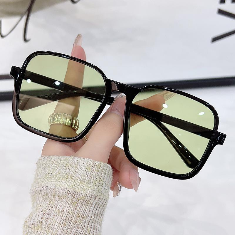 

Солнцезащитные очки квадратной формы с креативным логотипом в виде буквы Xiaoxiangfeng, солнцезащитные очки с полуободковой оправой можно сочетать с оправами для очков для близорукости