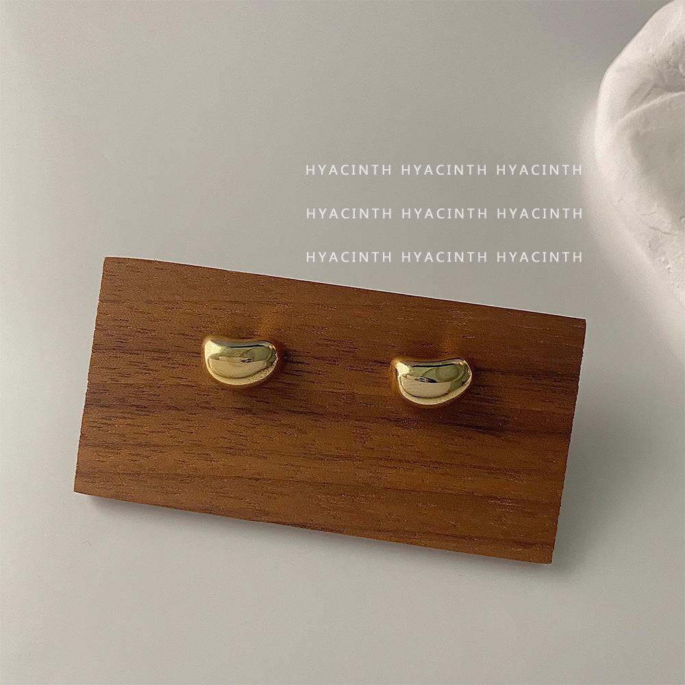 Korean Dongdaemun Beaded Stud Earrings: Light Luxury & Minimalist Girly Style