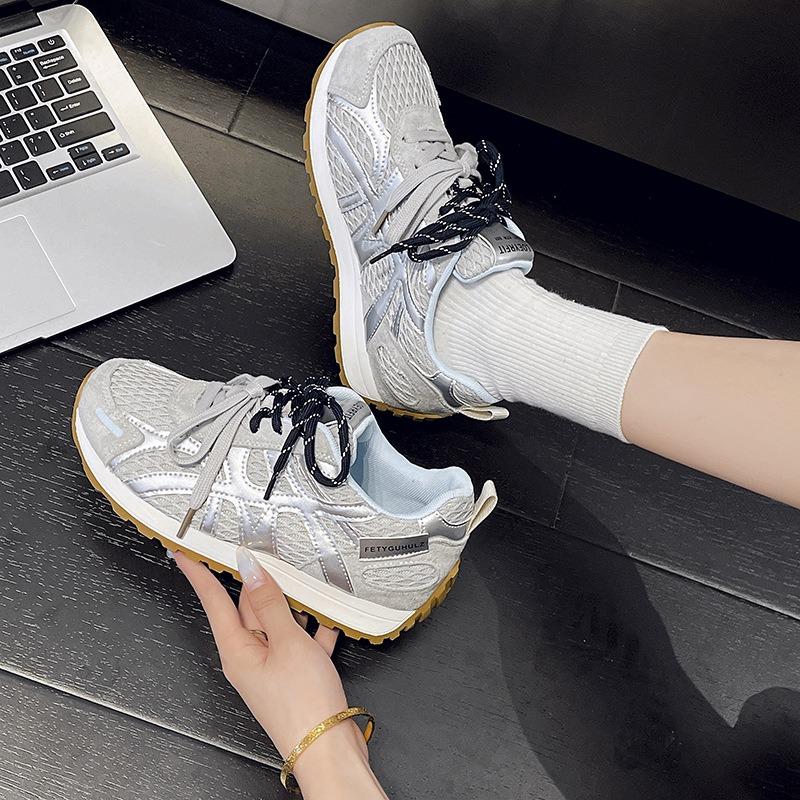 Casual and Comfortable Mesh Breathable Women's Summer and Autumn New Versatile Fashion Soft-soled Sports Shoes Tide