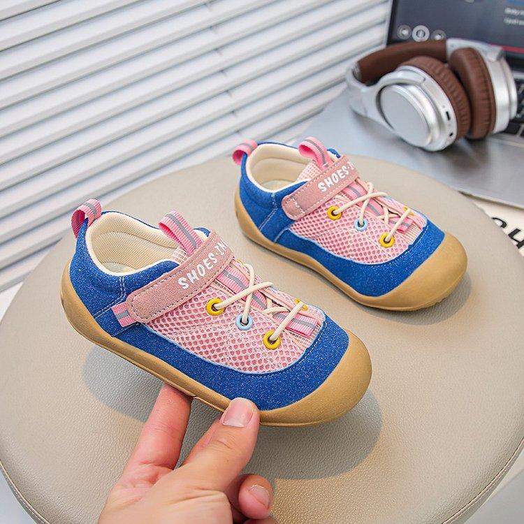 Kindergarten indoor shoes girls 2025 new children's soft soles are not tired of baby boys summer sports shoes
