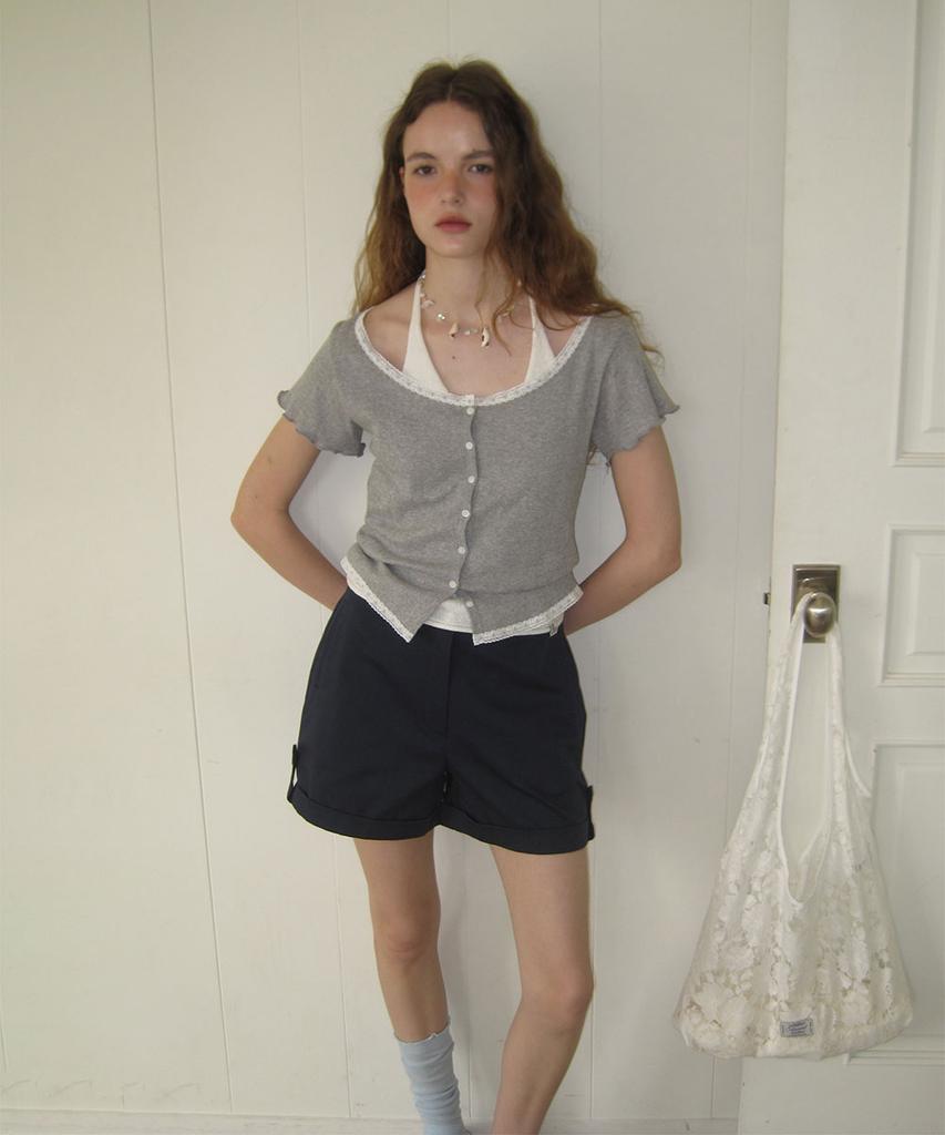 Eopaeleolakaibeu Canny Punching Lace Mini Cardigan - Gray