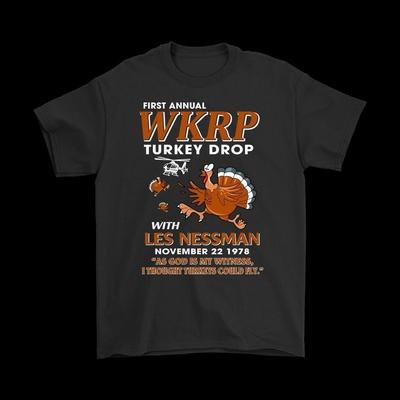 WKRP Turkey Drop with Les Nessman Funny T-Shirts - Thanksgiving Day T Shirt Gift
