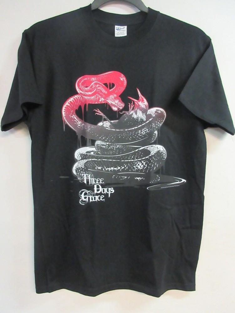 ОФИЦИАЛЬНЫЙ МЕРЧ THREE DAYS GRACE ЗМЕЯ ПТИЦА 2010 КОНЦЕРТ ГРУППЫ МУЗЫКА БОЛЬШАЯ Унисекс Футболка S