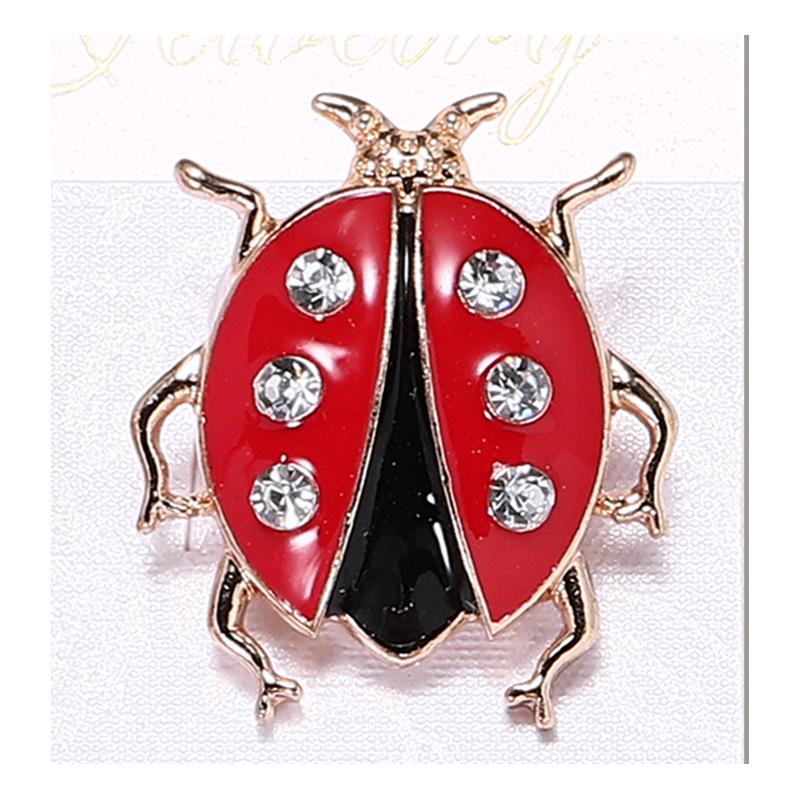 Creative Cartoon Ladybug Brooch - Versatile Beetle Pin for Fashionable Shirt Accessories