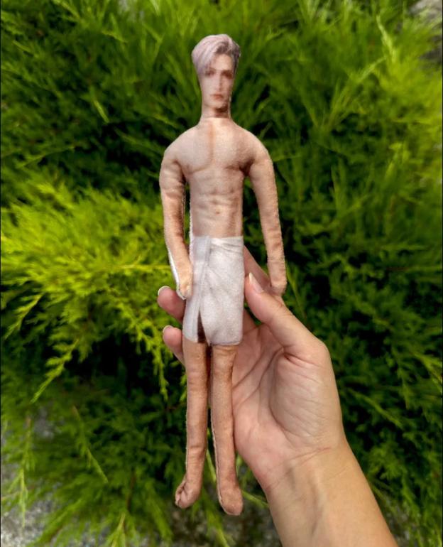 

A Cartoon Toy With A Wire Frame That Can Rotate One Size білий