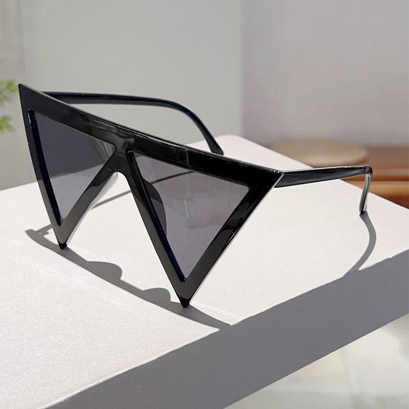 Triangle Shaped Sunglasses New Fashion Candy Color Beach Holiday Shades Trendy Brand Design Cute Decor Sun Glasses