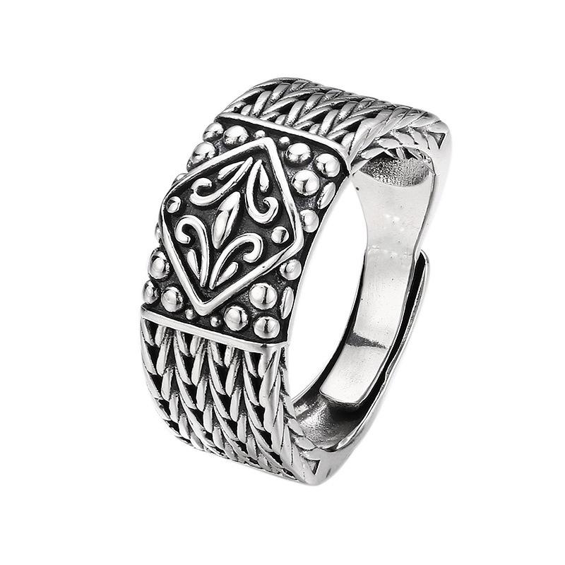 High-end Trendy Ring with Woven Pattern and Iris Flower Design, Open-ended Vintage Fashion Accessory