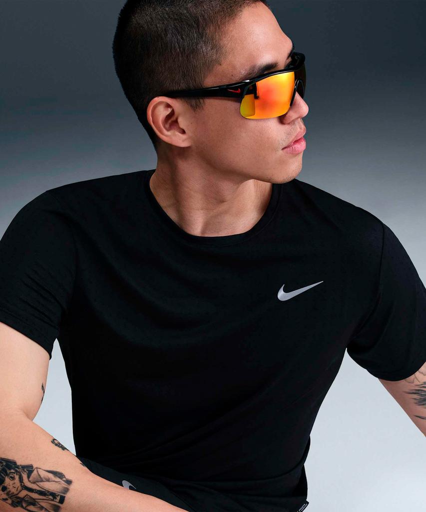 Nike Miler Breed Dry-Fit Short Sleeve Running Top M - Black / Hj4182-010