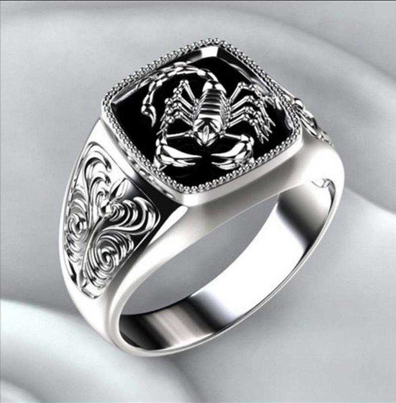 Pierścionki Skorpiony w Stylu Gotyckim Punkowym Męskie Pierścionki z Wzorem Skorpiona w Stylu Retro dla Mężczyzn Stylowy Pierścionek Hip Hopowy Pozłacany Pierścionek Kojot Męski