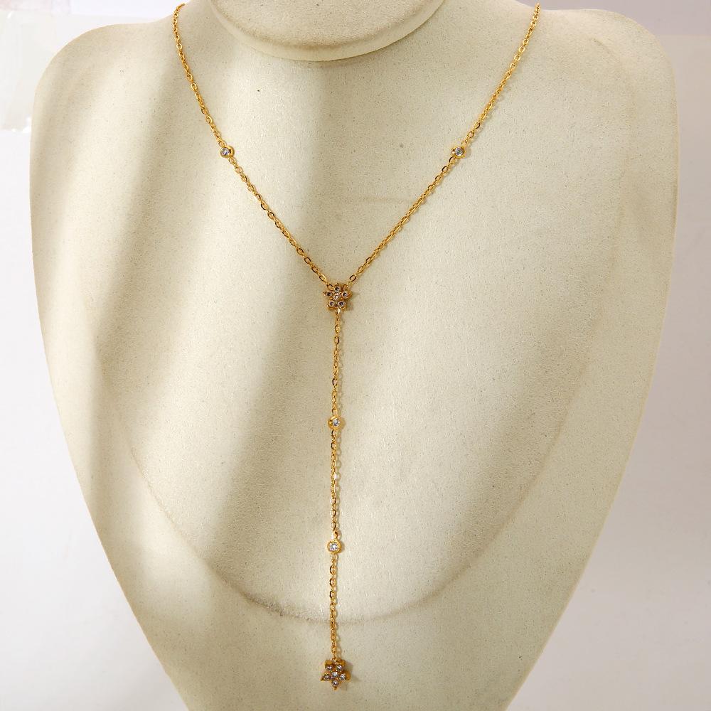 European and American Light Luxury Niche Geometric Zircon Flower Pendant Necklace Plated with 18k Gold Stainless Steel Waterproof Jewelry Collarbone