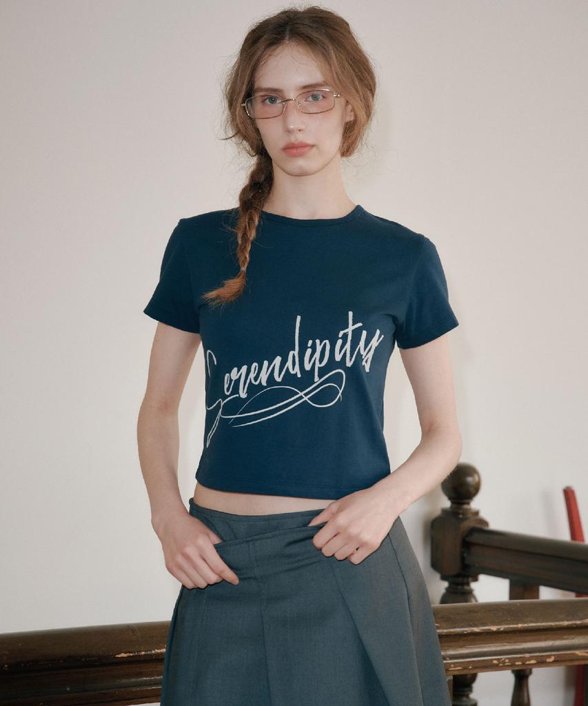 AEGO FREEDOM LAB Serendipity Crop T-Shirt_Navy