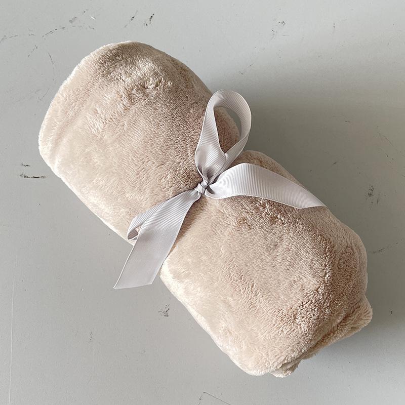 

Одинарный плед Офисное полотенце Плед для кондиционера Кабинет для самоподготовки, Наколенный плед Маленький плед жёлтый