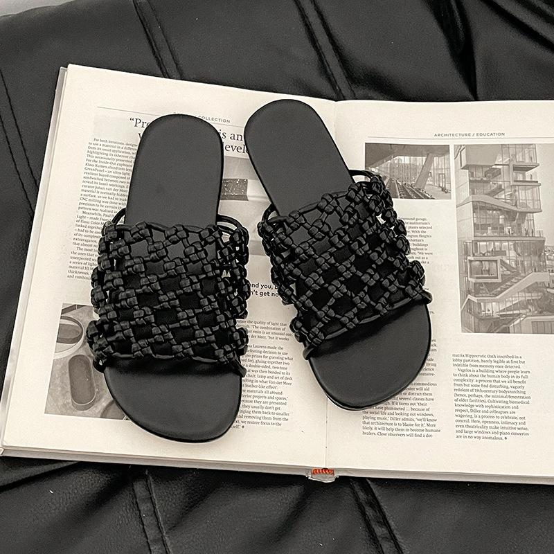 Fashion Versatile Woven Hollow Flat Bottom Comfortable Slippers Women's 2025 Summer Wear Home Casual Beach Sandals