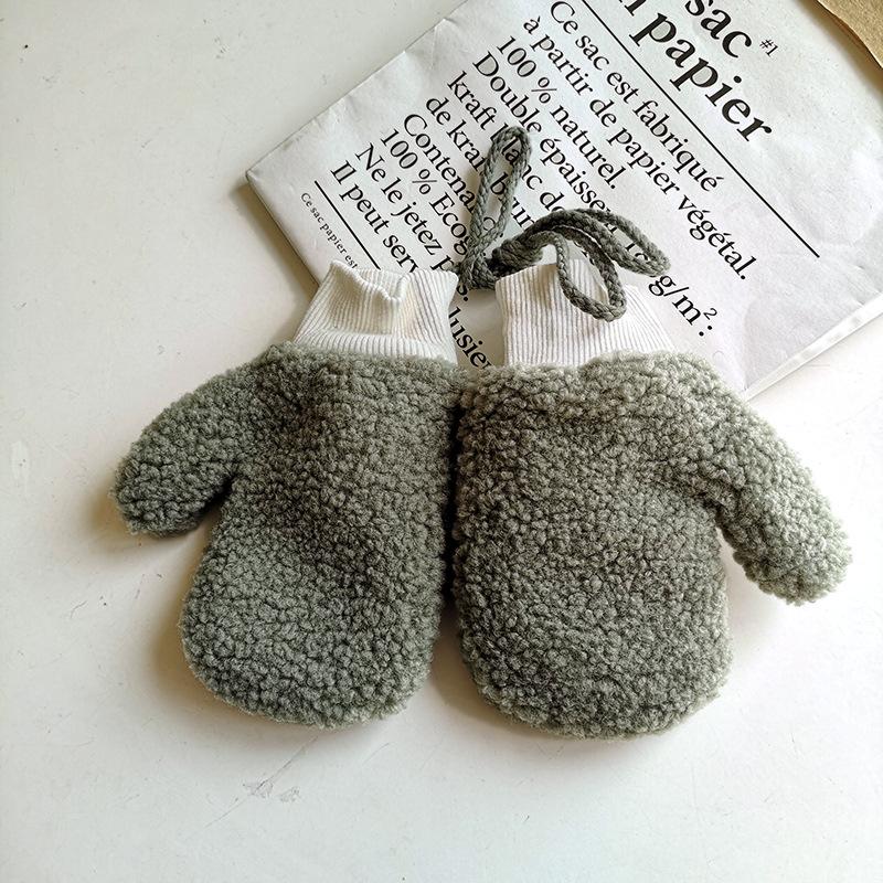 

Перчатки из овечьей шерсти для родителей и детей, граффити, женские, мягкие, симпатичные, однотонные, из овечьей шерсти с шейным креплением для пальцев и бархатом для сохранения тепла M adults (recommended for 8-adults) зелёный