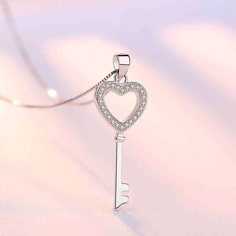 Sterling Color Stylish Stylish Love Heart Key Pendant Pendant Necklace Cubic Cubic Zircon Jewelry Women Giveaway Gifts S N74Fashion Pendant