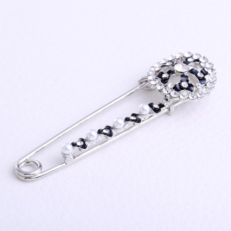 Alloy Drip Flower Pin Women'S Clothing Accessories Brooch Fashion Temperament Simple Corsage
