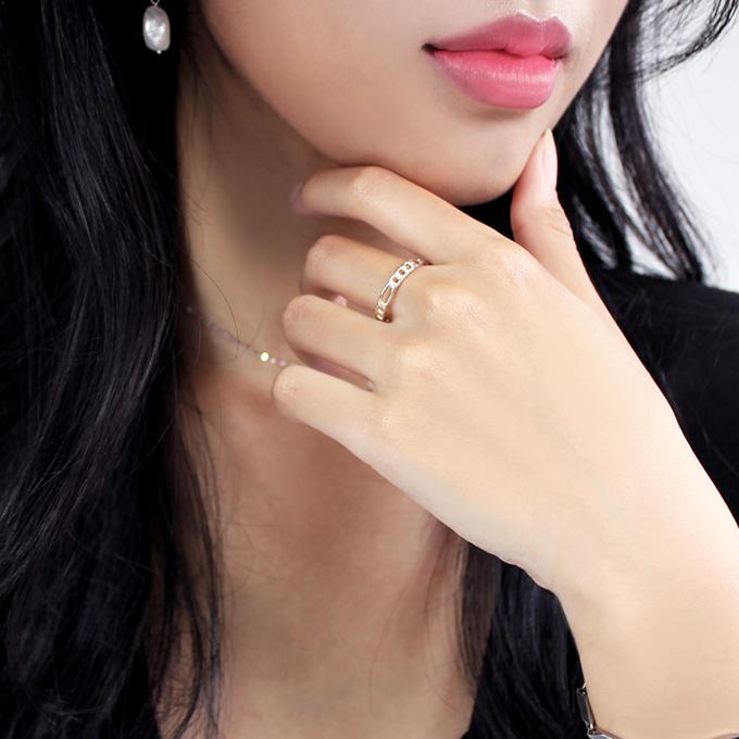 Custage Mosaic Chain Ring