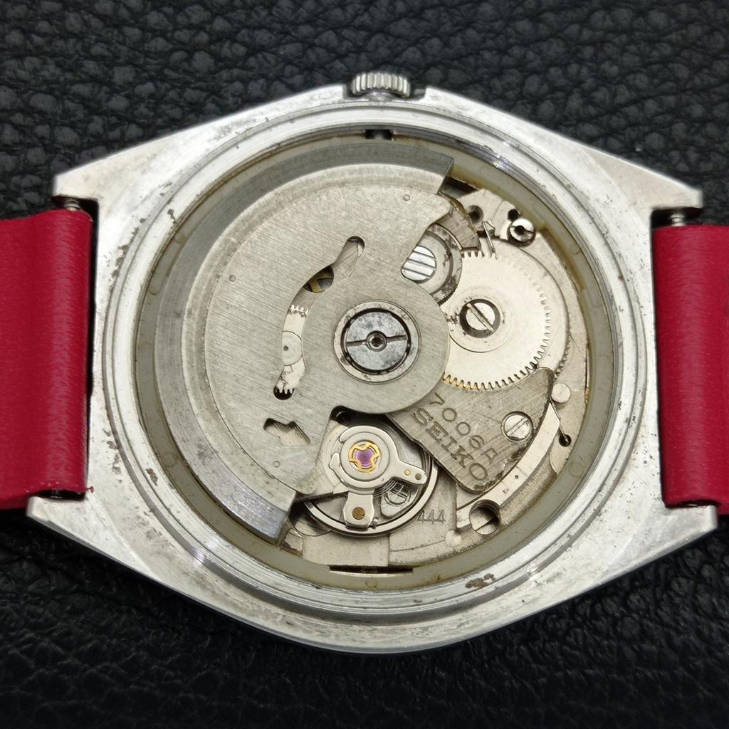 AUTOMATIC 7006A VINTAGE SEIKO 5 JAPAN MENS RED COLOR DIAL WATCH A701634-5 R206c-a701634