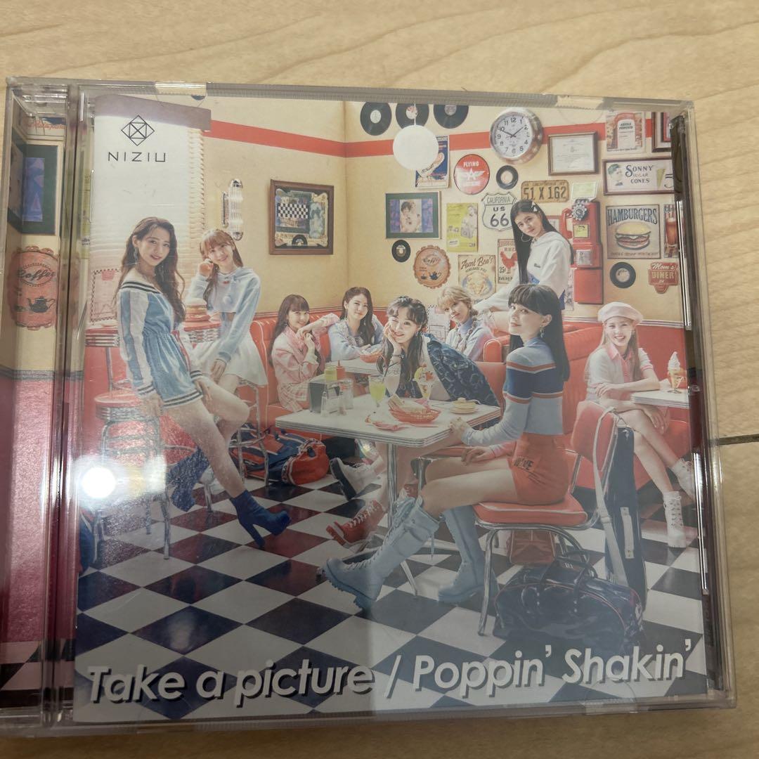 

[USED] NiziU Take a picture / Poppin Shakin CD