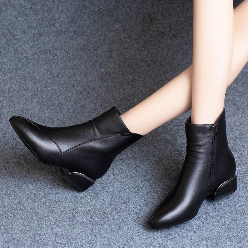 Soft leather short boots women's autumn and winter new fashion Martin boots pointed low heel single boots velvet cotton boots