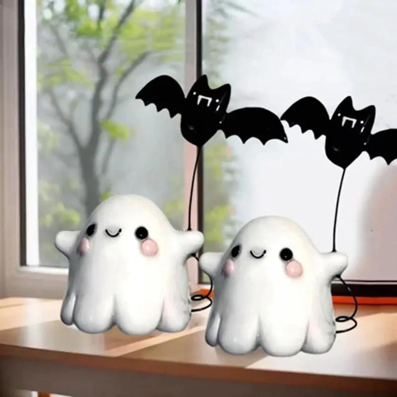 1Pc Halloween Cute Ghost Putting Bat Ornaments, Ghost Bat Desktop Party Decoration, Party Small Gift, Little Finger Cute Ghost